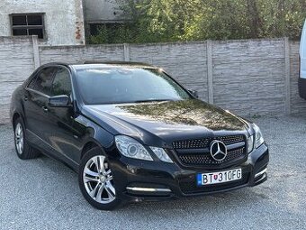 Mercedes-Benz E trieda Sedan 220 CDI Blue Elegance A/T