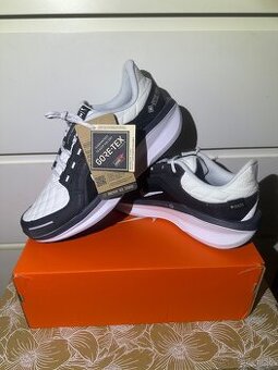 Zimné bežecké tenisky Nike Winflo 11 GTX