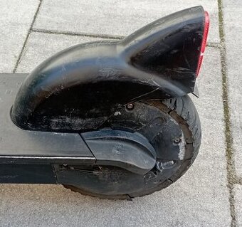 nova pneumatika na elektricku kolobezku BIRD viem aj obuť