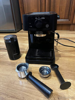 Predam pakovy kavovar DeLonghi EC235 Black