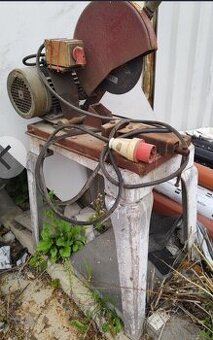 Predam pílu rozbrusovacku na kov hutný material betonarska o