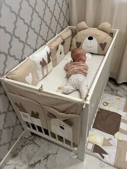 Vankúšikový mantinel do detskej postieľky