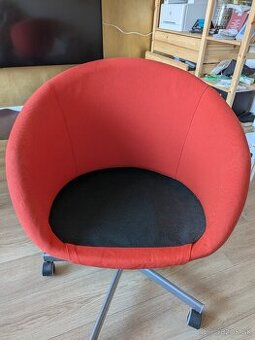 Predám ikea otočné kreslo
