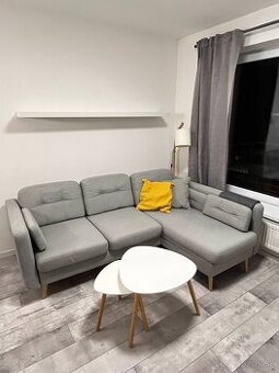 Rohový rozkladací gauč