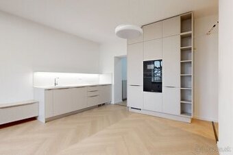 EXKLUZÍVNE 2-izb zrekonštruovaný byt STARÉ MESTO