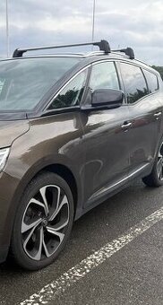 Strešné nosiče Renault Scenic IV - top stav