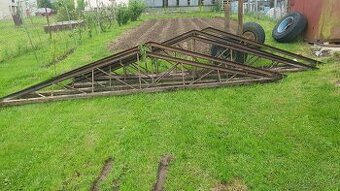 Železná konštrukcia na strechu, prístrešok