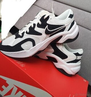 Nike AL8