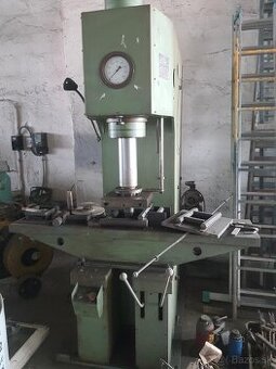 Hydraulický lis Rusko 160