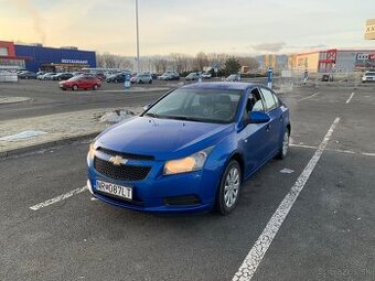 Chevrolet Cruze 1.6 lpg nová STK