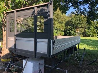 Korba valnik 4 x 2 metre, s prednym čelom a bocnicami