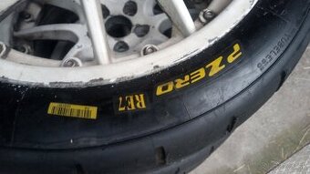 PIRELLI R17