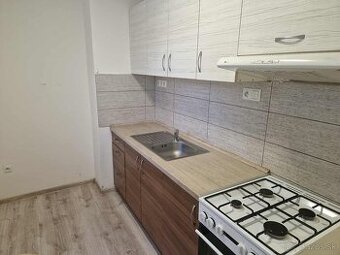 Na predaj 2 izbový byt kompletná rekonštrukcia Handlová
