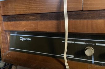 Retro rádio Opereta