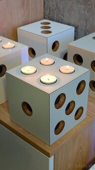 Svietnik CUBELY