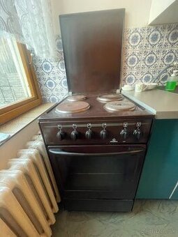 Celoelektricky sporák