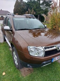 Predam Dacia Duster 1.5 dci