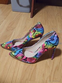 Lodičky (hadí vzor)