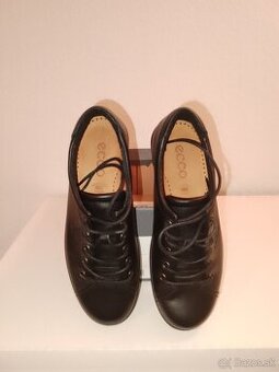 Vychádzková kožená obuv ECCO č. 36