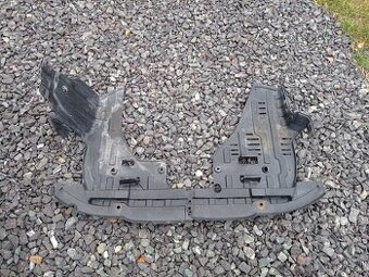 SX4 podblatniky, plasty