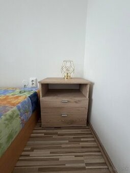 Nočný stolík dub sonoma