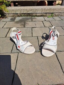 Značkové sandále s. Oliver