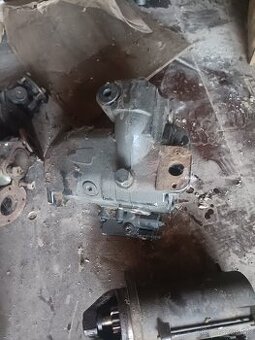 Merlo P32.6 teleskopický nakladač