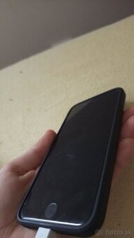 Predám iPhone 7 – čierny, 32 GB