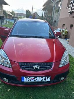 Kia Rio 1.4i benzín 71kw M5