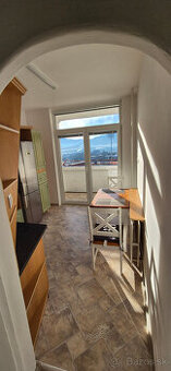 3izb byt, Podbreziny, 69m2, balkon, volny od 1.5.2026