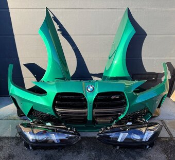 BMW M3 G80 G81 M4 G82 blatník naraznik světla