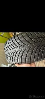 Nokian snowproof 225/40 r18