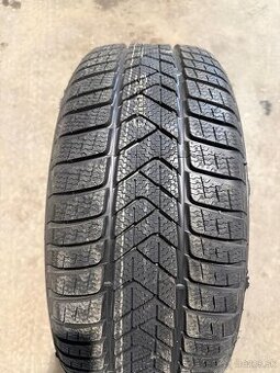 Zimna Pneu Pirelli 245/40 R19 98V RFT 1ks