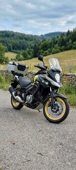 Suzuki V-strom 650 xt