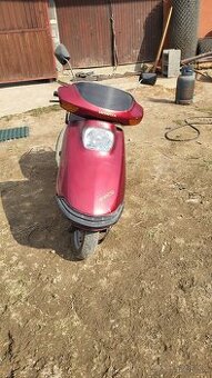 Na predaj skúter Honda 125 Spacy
