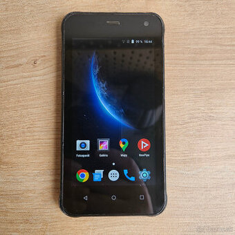 Mobilny telefon EVOLVEO StrongPhone G2 + darceky