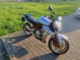 Kawasaki ER6N