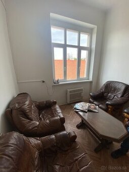Hľadáme kanceláriu do prenájmu v centre Nitry