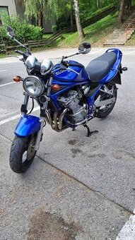 Predám Suzuki Bandit GSF 600 + cestovné oblečenie