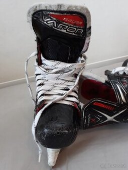Hokejové korčule Bauer Vapor X3.7 – veľkosť 6EE
