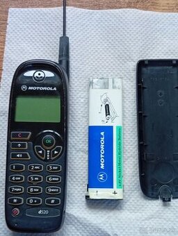 MOTOROLA d 520