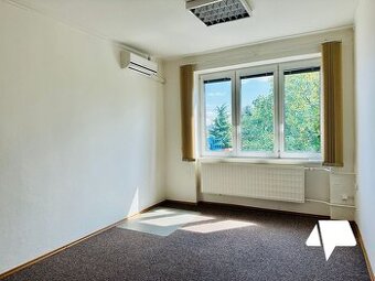 Prenájom kancelária – 17,5 m², Rybárska ulica, Nitra