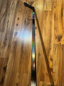 Hokejka CCM FT8 75/P28