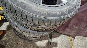 Predám zimné pneu. 215/60 R17