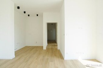 3 izbový byt so záhradou , 97m2