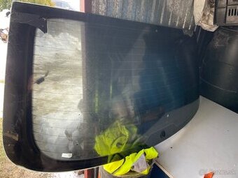 Zadné sklo Audi A4 b8