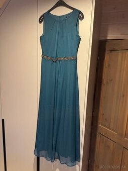 Plesové šaty, oteplovačky, bunda