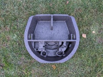 Skoda Superb vypln kufra dno