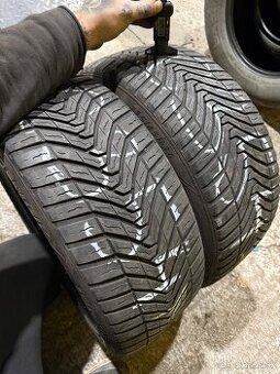 C354 2ks celoročné 215/45R16
