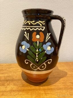 Pozdišovská keramika, džbán, tanier